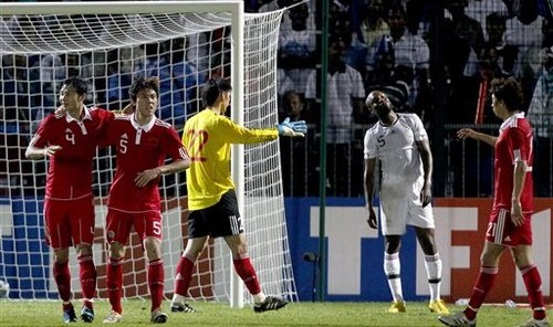  里昂主场球迷见证惊天逆转战胜强敌重燃希望