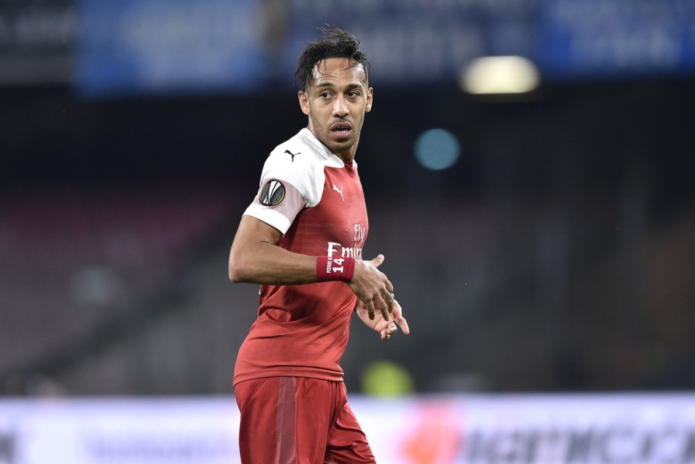  博洛尼亚中场掌控全局，运河德比展现统治力