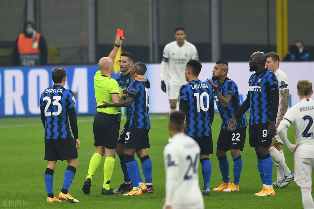  AC米兰逆转拉齐奥收获关键三分稳固欧冠区
