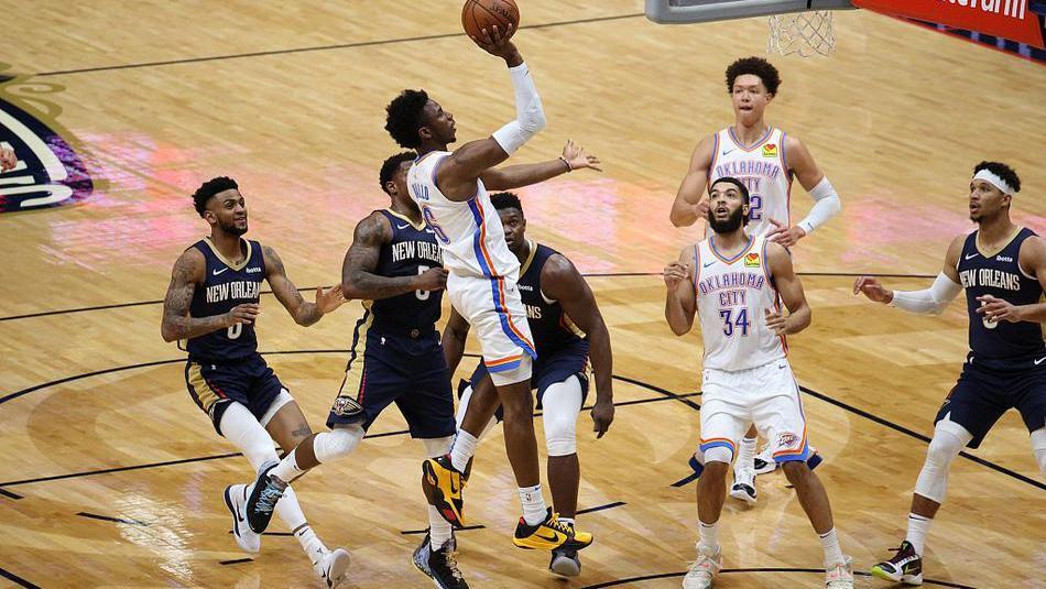  亚历山大全面发挥雷霆终结勇士四连胜